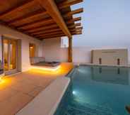 Others 7 Utopia Suites by Anna Platanou - Adults only