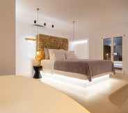 Others 3 Utopia Suites by Anna Platanou - Adults only