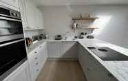 Others 6 Immaculate 4-bed House in Winchester Free Parking
