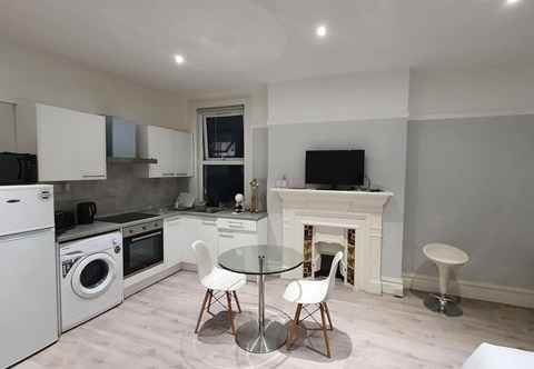 Others Studio Flat in Lovely Alexandra Palace, London