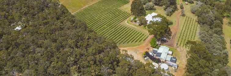 Lainnya Island Brook Estate Vineyard and Chalets