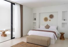 기타 3 Lavender Rooftop 3BR Villa with a Heated Private Pool