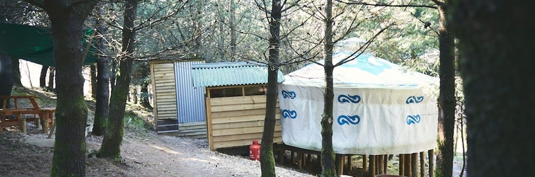 Khác Mushroom Yurt set in 4 Acres of Woodland and Lakes