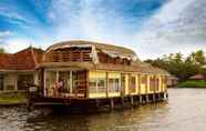 อื่นๆ 3 Double Decker Houseboat