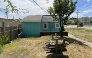 Lain-lain 6 Sandy Mutts At The Beach 1 Bedroom Cottage by Redawning