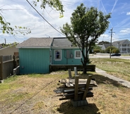 Lain-lain 6 Sandy Mutts At The Beach 1 Bedroom Cottage by Redawning