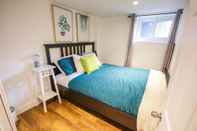 Lain-lain Leslieville Cozy & Bright Apt in Trendy Beaches