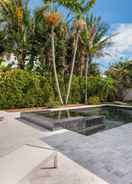 Imej utama Miami Vibe, Sleek, Elegant, W/ Pool & Hot Tub, 4 Bd, 2 Bath Close To Beach 1631 Ne 59pl. 4 Bedroom Home by Redawning