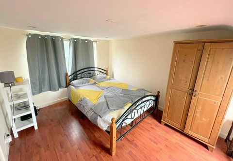 Others 4-bed House in South London