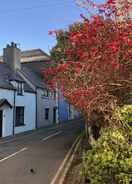 Primary image Traditional Cottage- Beams, Log Burner & Sea Views