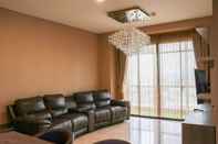 Others Exclusive And Comfortable 3Br Sudirman Suites Apartment