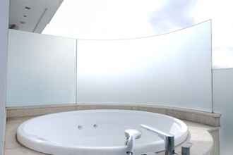 Others 4 Best Deal Studio Room With Private Jaccuzi At Art Deco Apartment