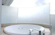 Others 4 Best Deal Studio Room With Private Jaccuzi At Art Deco Apartment
