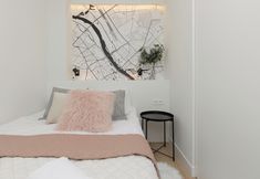 기타 3 Emilii Plater Apartment by Renters