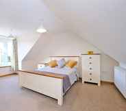 Lain-lain 3 Wynford Holiday Cottages