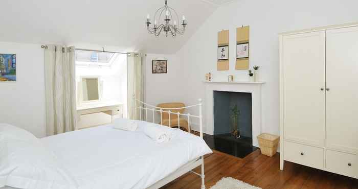 อื่นๆ 331 Attractive 2 Bedroom Apartment in Edinburgh s Georgian New Town