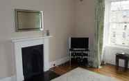 อื่นๆ 4 331 Attractive 2 Bedroom Apartment in Edinburgh s Georgian New Town