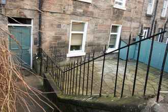 Others 4 427 Pleasant 1 Bedroom Apartment in Abbeyhill Colonies Near Holyrood Park