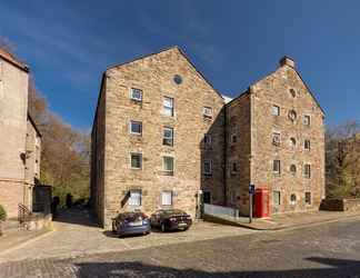 Others 2 400 Attractive 2 Bedroom Apartment in Lovely Dean Village