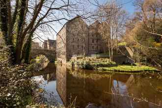 Others 4 400 Attractive 2 Bedroom Apartment in Lovely Dean Village