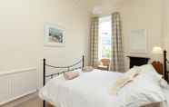 Others 4 380 Charming one Bedroom Property in an Attractive Residential Area With Great Cafes Restaurants and Shops Nearby