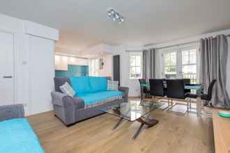 Others 4 415 Lovely and Central 2 Bedroom Apartment With Secure Parking