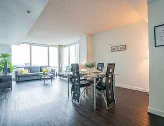 อื่นๆ 2 2BR Furnished Apt in Downtown Baltimore