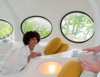 Others 2 Space Age Living - Futuro House at Marston Park