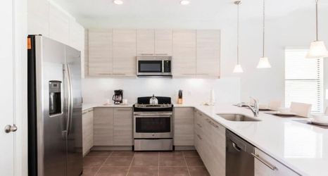 其他 2 Modern 5 Bedroom Pool Home 5 Condo by Redawning