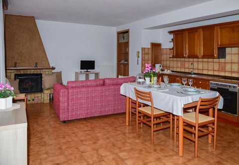 Others Ca Bearly in Nesso With 1 Bedrooms and 1 Bathrooms