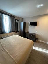 Lainnya 4 Royal Hotel Bronx