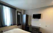 อื่นๆ 5 Royal Hotel Bronx