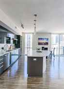 Imej utama Lavish Home across Romare Bearden Park