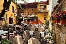 Lain-lain Tarihi Sarı Konak