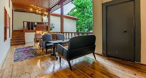 Lain-lain 2 Tarihi Sarı Konak