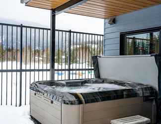 อื่นๆ 2 Switchback Suite by Revelstoke Vacations