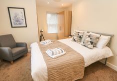 Others 4 1 Knowleston House