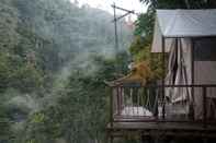 Lainnya Glamping tent near the waterfall