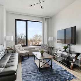 Primary image 1 สตูดิโอหรู 30 นาทีถึง Manhattan Evonify, โรงแรม & ที่พัก สวนสัตว์สเตเทนไอแลนด์