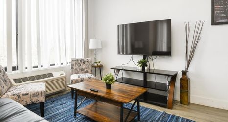 Others 2 Luxury Studio 30 Mins to Manhattan Evonify