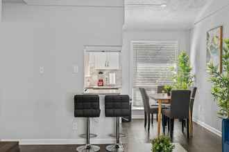 Others 4 Stylish 1BR Zilker Evonify