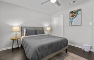 Others 5 Stylish 1BR Zilker Evonify