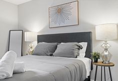 Others 4 Modern 2BR Near UT Hyde Park Evonify