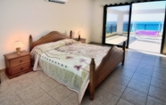 Others 2 Villa Only 50m To The Sea, Sleeps 12, Polis