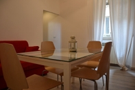 อื่นๆ Central Apartment, Just Steps From the Duomo and the Teatro, With Balcony