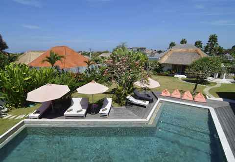 Others "stunning 4 Bedrooms Private Pool Villa in Canggu"