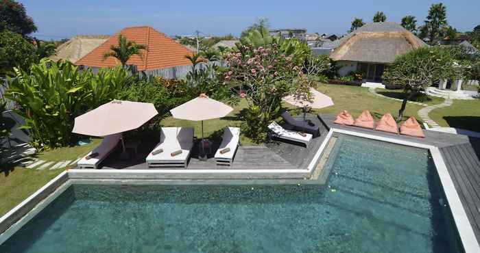 Others "stunning 4 Bedrooms Private Pool Villa in Canggu"