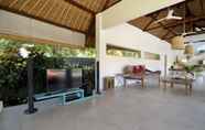Lainnya 4 "stunning 4 Bedrooms Private Pool Villa in Canggu"