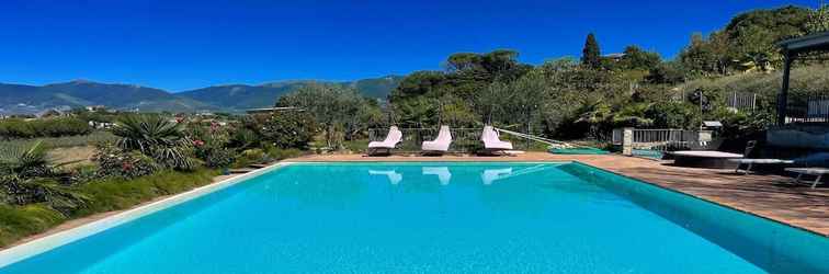 Others Fabulous Spoleto-poolside-sleeps-20pool, Jacuzzi, Gardens