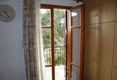 Others 5 Triopetra Martha Giannis Stone House